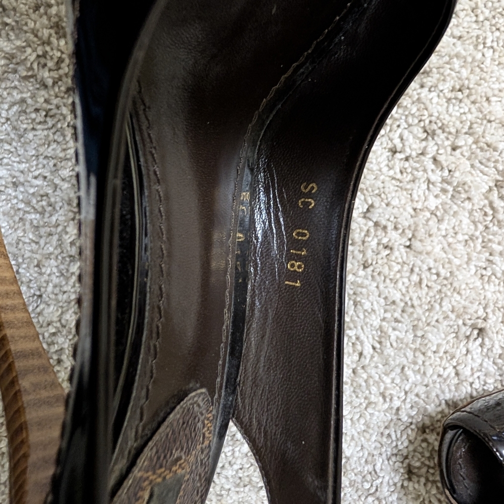 Louis Vuitton Patent Saint Honore Slingback Pumps - 36 EUC - Picture 3 of 9